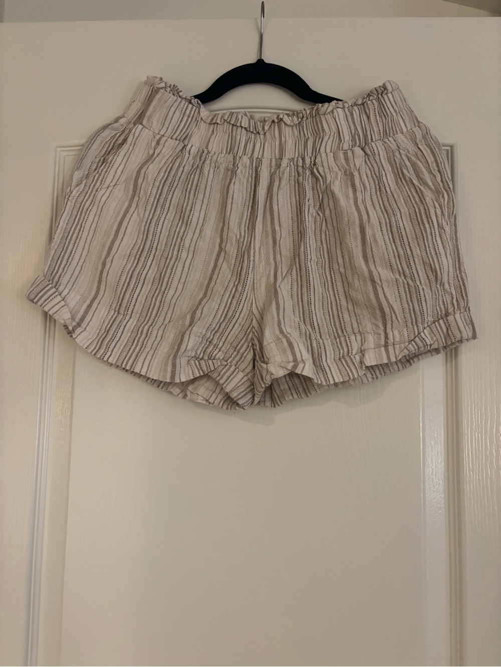 Women’s Sneak Peek Cream Striped Shorts with Elastic Waist- coastal grandma